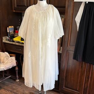 Vintage Sz 34 Vanity Fair Elegant Sheer White Bridal Pegnoir Set GUC